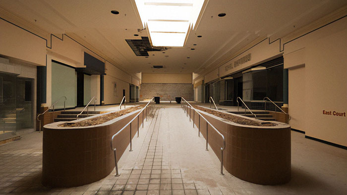 Viral Video Shows &ldquo;Apocalyptic&rdquo; Alabama Mall Stuck In The 1990s, Stuns Viewers