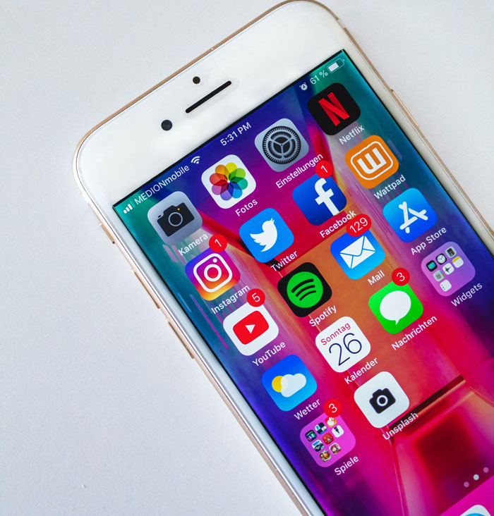 30 Red Flags That People Would Ignore In Their Potential Partner