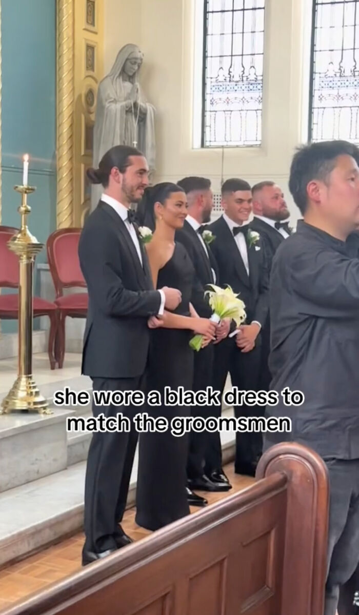 People Are Loving This Couple&rsquo;s Non-Traditional Choices For Best Man And Maid Of Honor