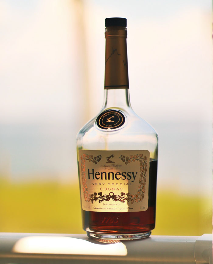 40 Stories Of People Taking Stupidity To New Heights At Their Job, Shared In Online Thread