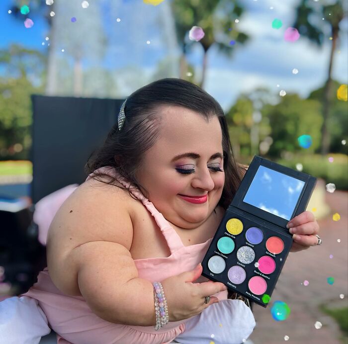 This Resilient Woman Became A Beauty Influencer Despite Her Disability This Resilient Woman Became A Beauty Influencer Despite Her Disability