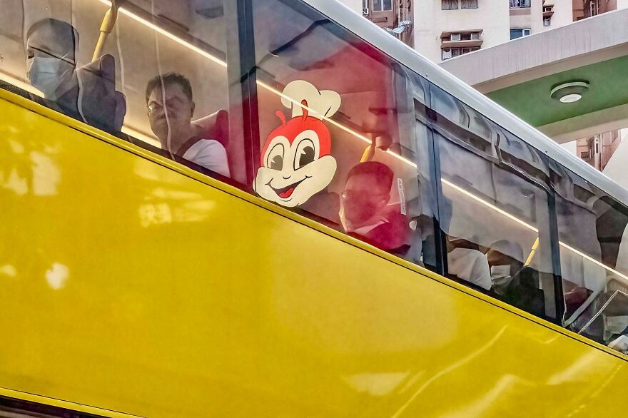 Street Photography With A Twist: 31 New Clever Photos By Edas Wong