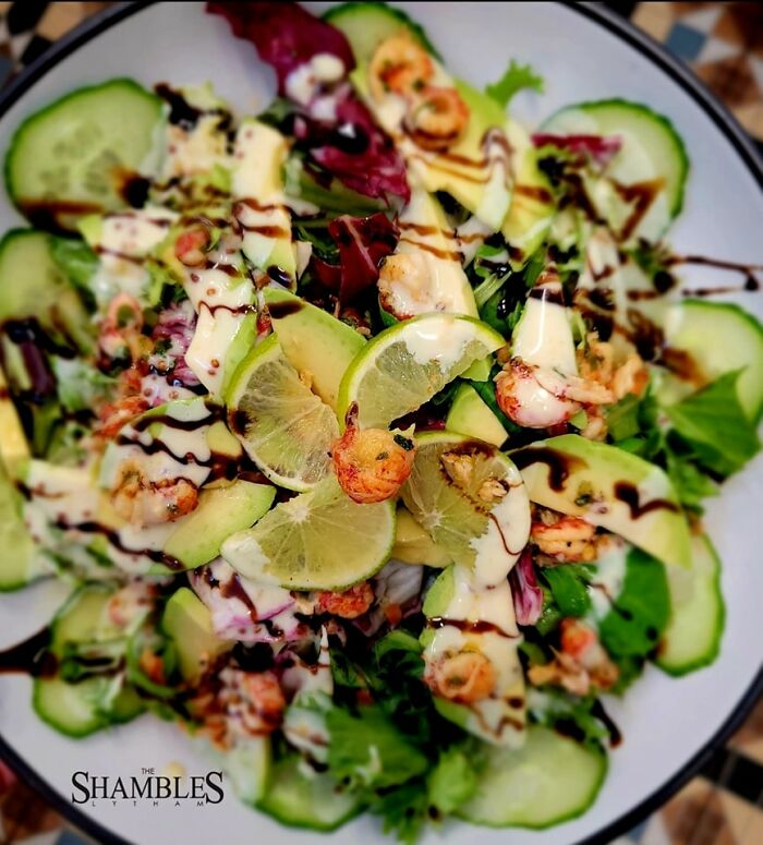 Customer Leaves A Bad Review For Cafe, Its Owner Replies, Revealing The Reality Behind It