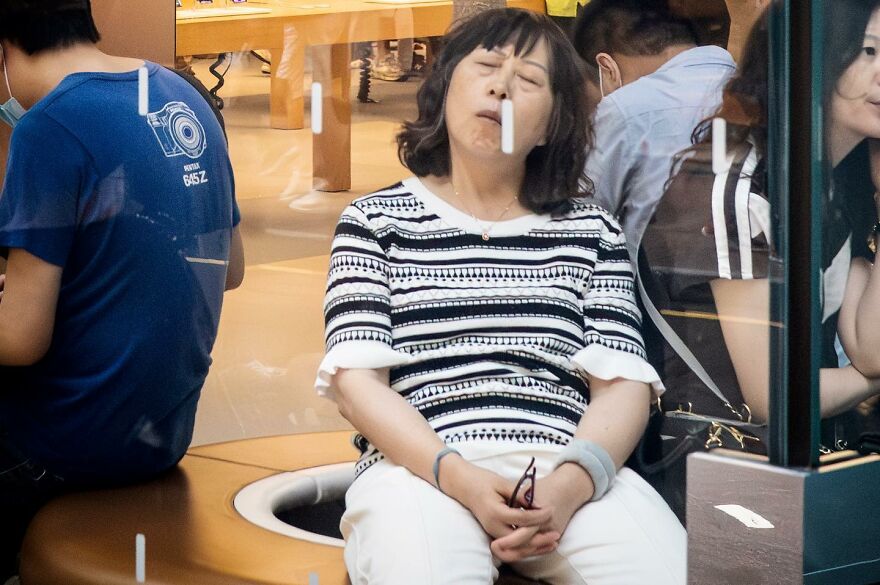 Street Photography With A Twist: 31 New Clever Photos By Edas Wong