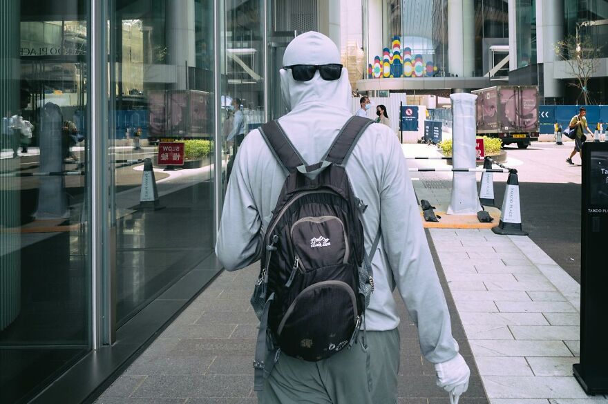 Street Photography With A Twist: 31 New Clever Photos By Edas Wong