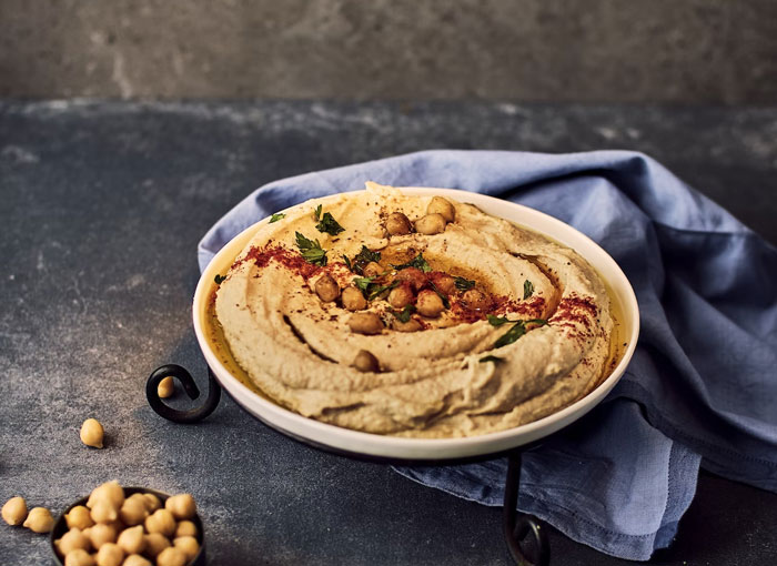 “I Still Refuse To Eat Anything She Makes”: 30 People Share The Wildest Cooking Practices