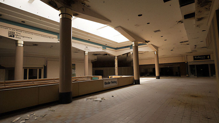 Viral Video Shows &ldquo;Apocalyptic&rdquo; Alabama Mall Stuck In The 1990s, Stuns Viewers