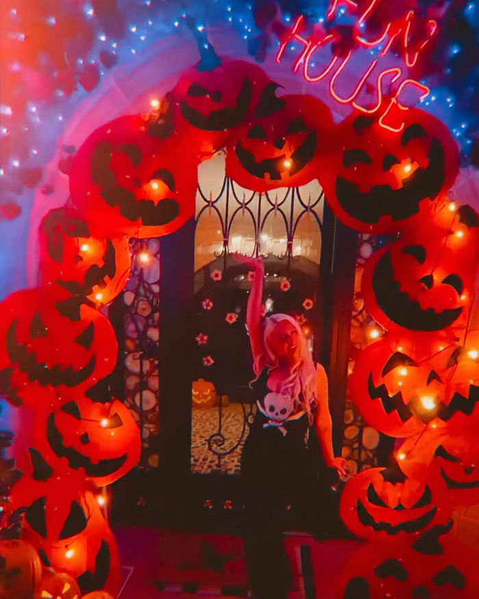 "We Don't Play Around": Christina Aguilera Says Halloween Is Her Favorite Time Of The Year "We Don't Play Around": Christina Aguilera Says Halloween Is Her Favorite Time Of The Year