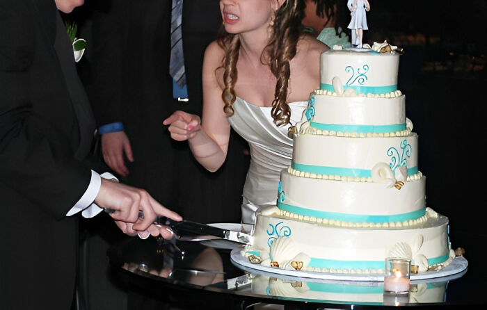 “Groom Was Gay. Bride Was Not”: 30 Of The Wildest Weddings That Event Staff Have Ever Witnessed