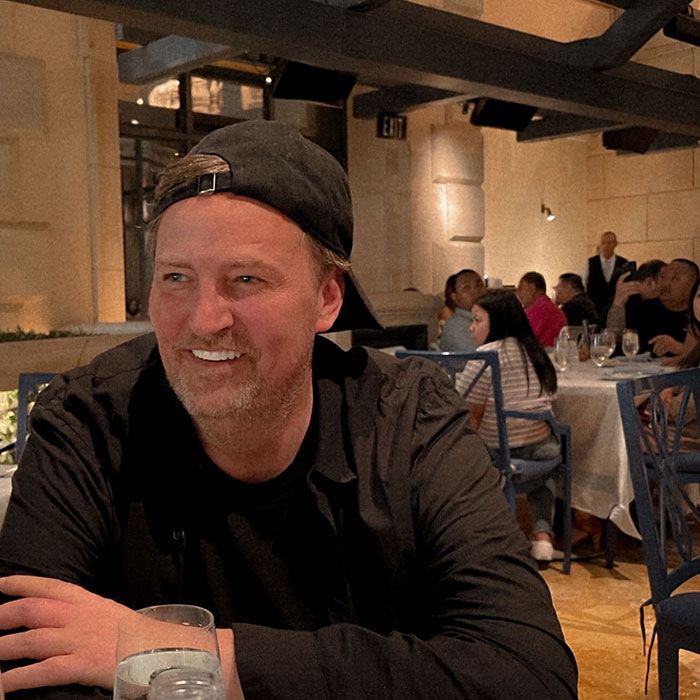 Matthew Perry Was &ldquo;In Love&rdquo; With Courteney Cox, Amidst Friendship With Jennifer Aniston