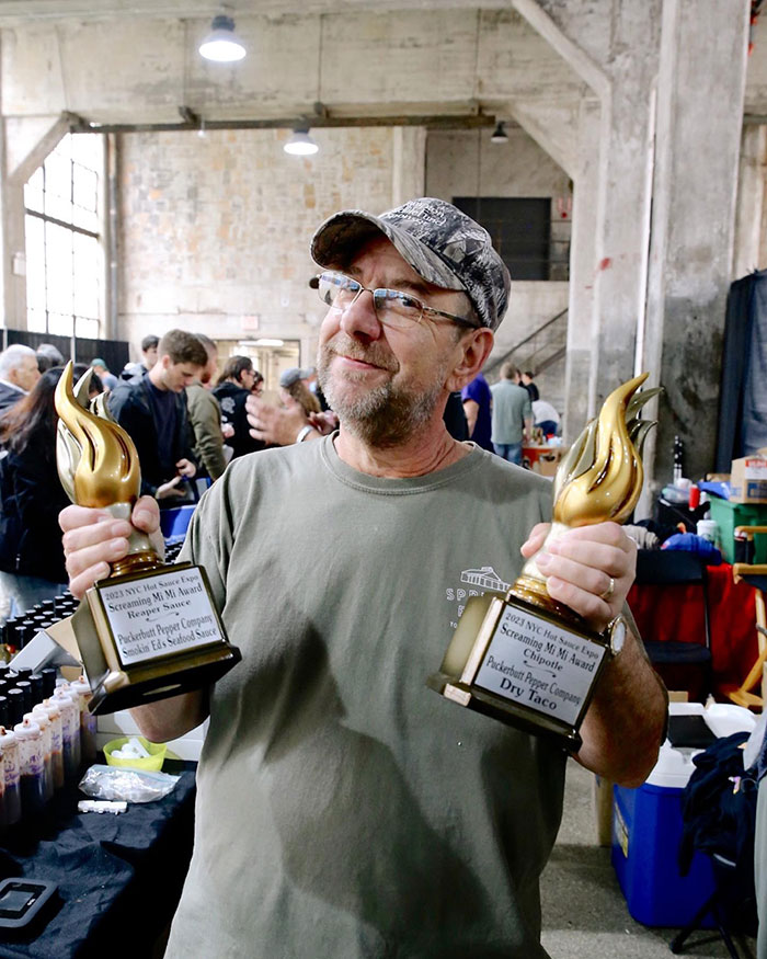 Man Crossbreeds Carolina Reaper With "Brutally Hot" Mystery Pepper, Beats His Own Guinness World Record
