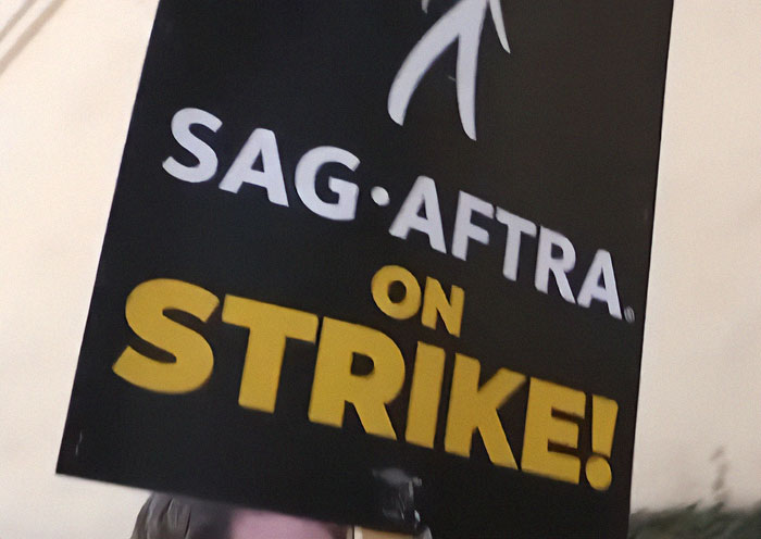 People Call Out Disney For Using "Creepy" And Overtly Racially Diverse Extras In New Film