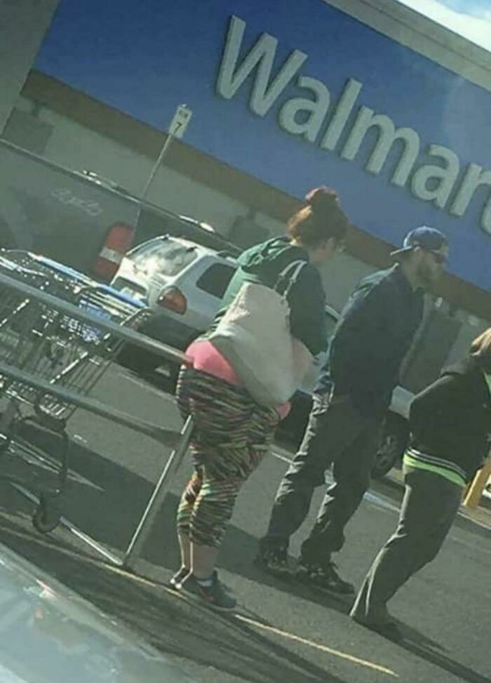 ¿Cómo de hundida está esa barandilla en su trasero???