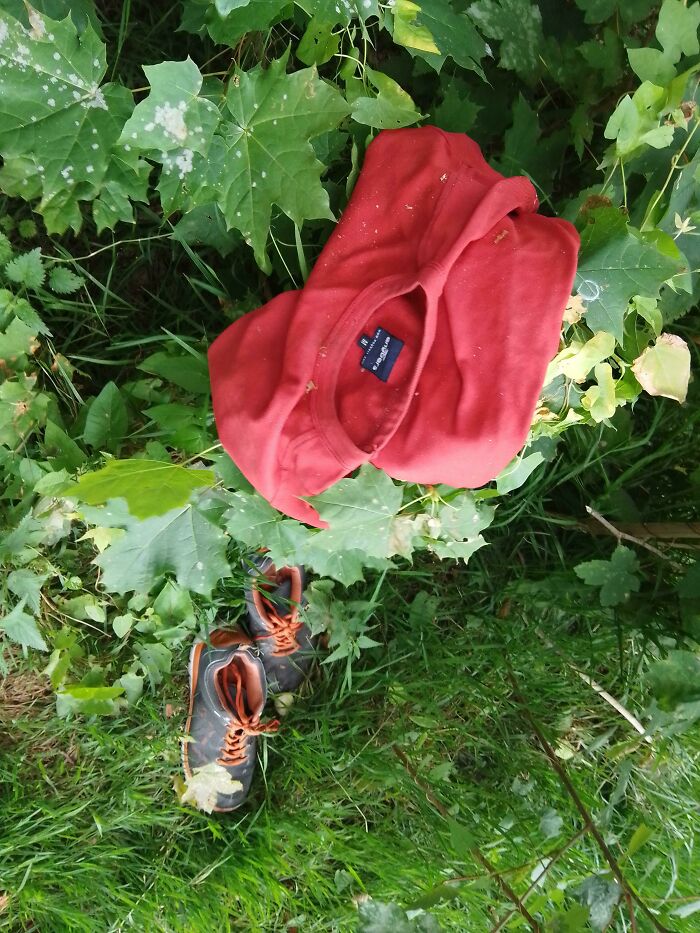 These Clothes Are Next To The Lake For A Few Days Now. I Hope There Is A Harmless Explanation (I Checked, No Missing Persons In The Area)