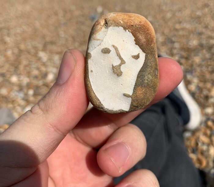 Picasso Pebble