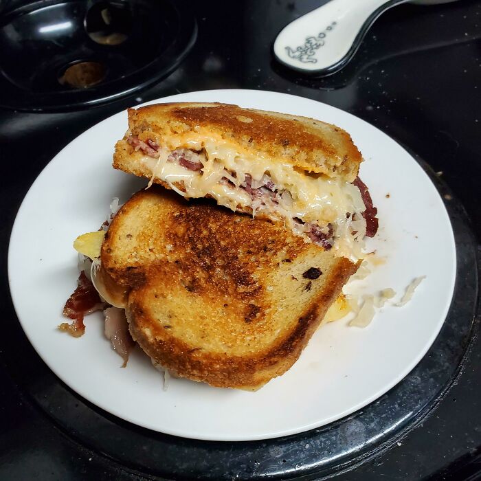 This Rueben Tho