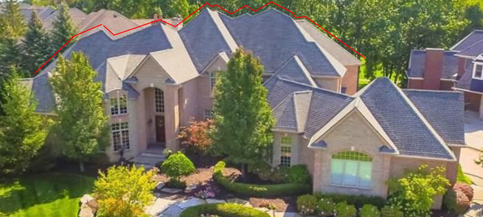 Esta mansión necesita un quiropráctico