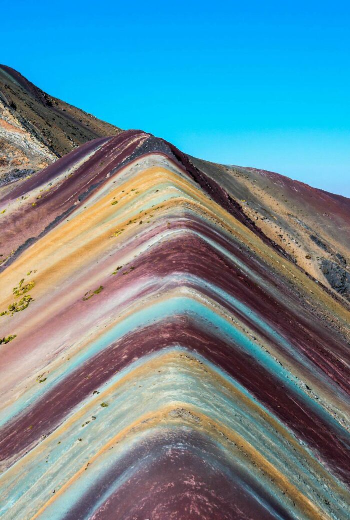 Rainbow Mountain In Peru Peaks At Just Over 17,000 Feet 