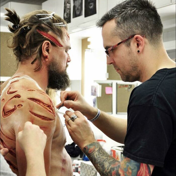 Leonardo Dicaprio's Bear Attack Wounds For The Revenant (2015)