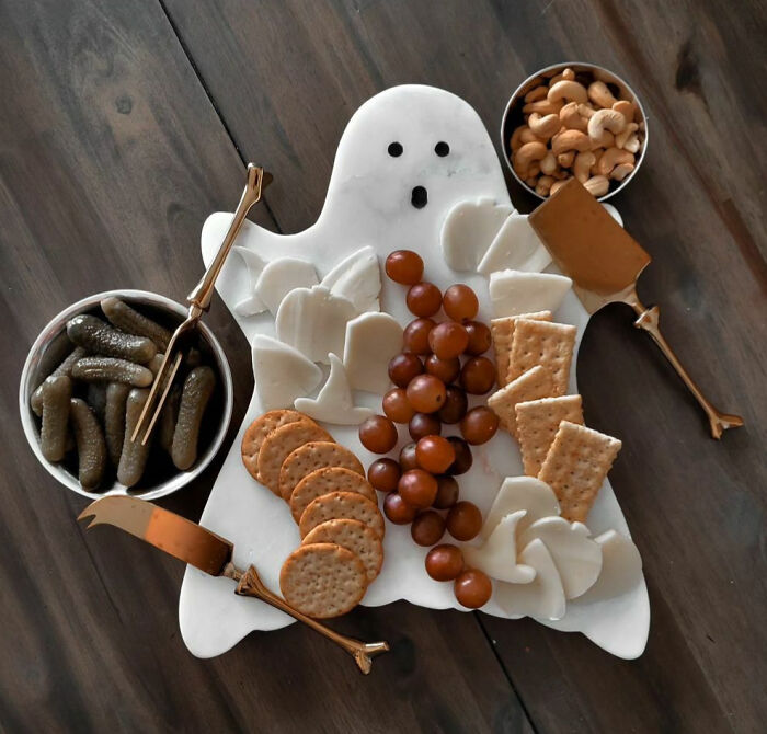 I've Been Wanting To Make A Charbooterie Board Since Last Year And Figured Why Not Today? I Only Used Stuff I Had On Hand, But It Still Turned Out Pretty Cute