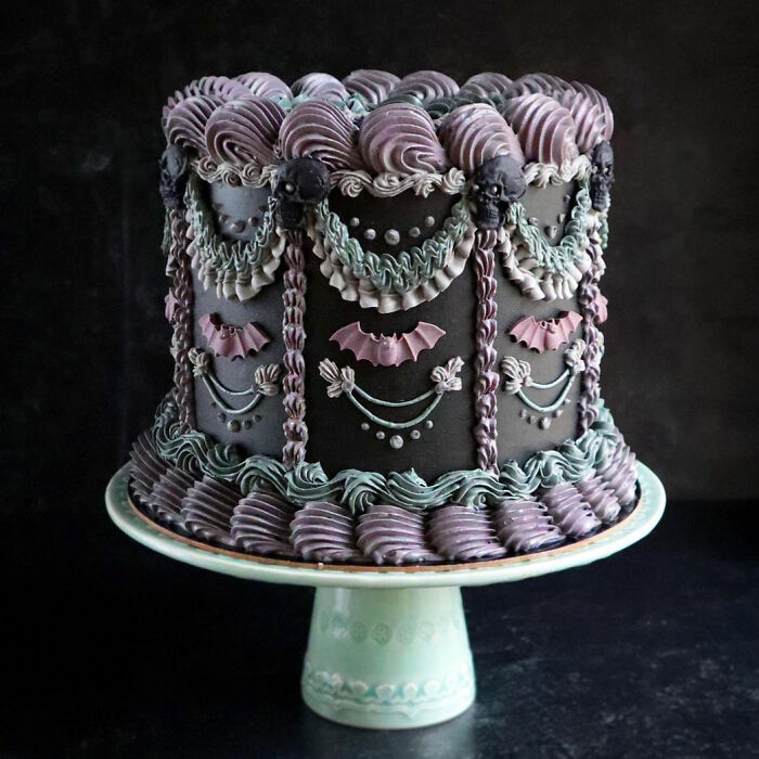 Here’s A Halloweenie Little Lambeth Cake I Was Asked To Make