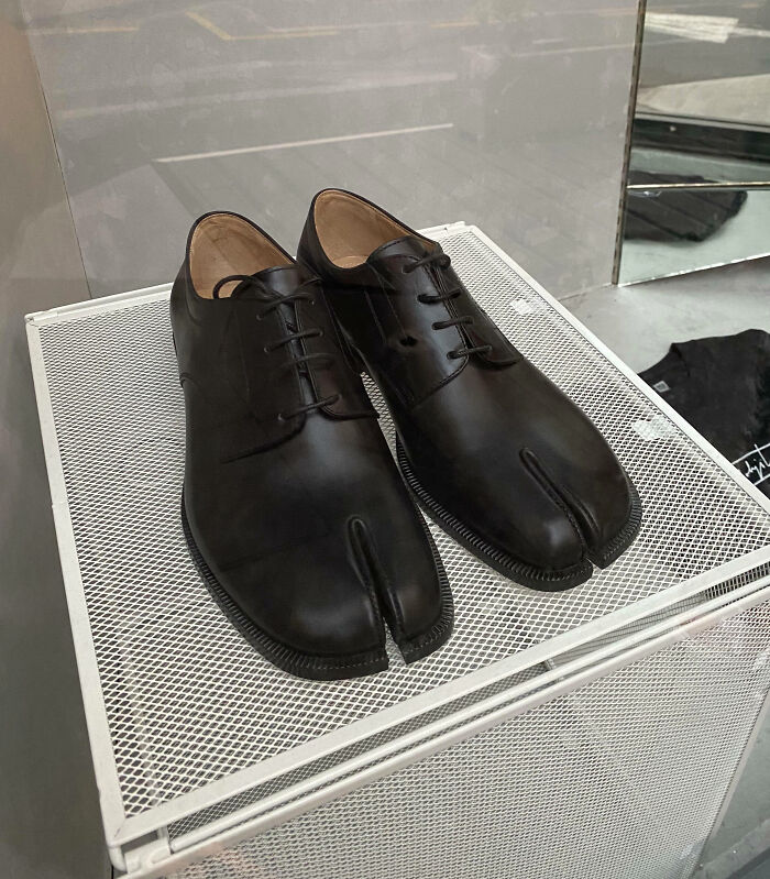 Nunca había visto zapatos de vestir con separador