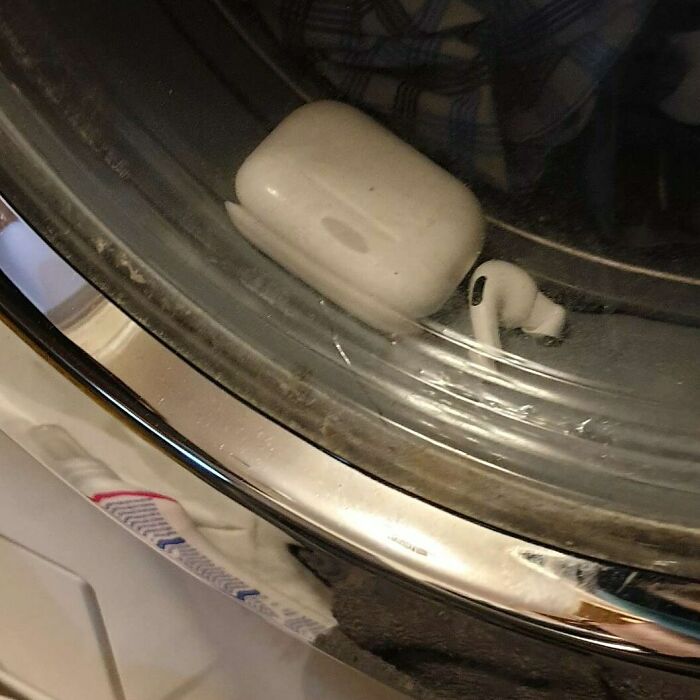 My Neighbor Is Doing Some Laundry