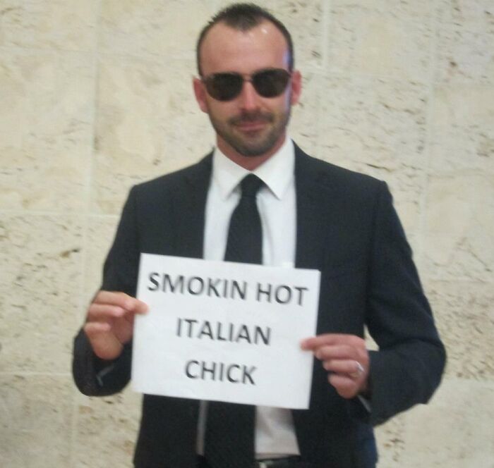 Embarrassed The Wife At The Airport In Front Of Several Coworkers And Her Boss. She Loved It