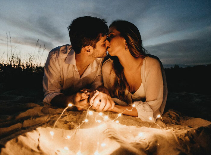 30 Red Flags That People Would Ignore In Their Potential Partner