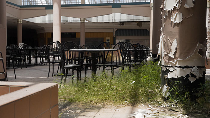 Viral Video Shows &ldquo;Apocalyptic&rdquo; Alabama Mall Stuck In The 1990s, Stuns Viewers