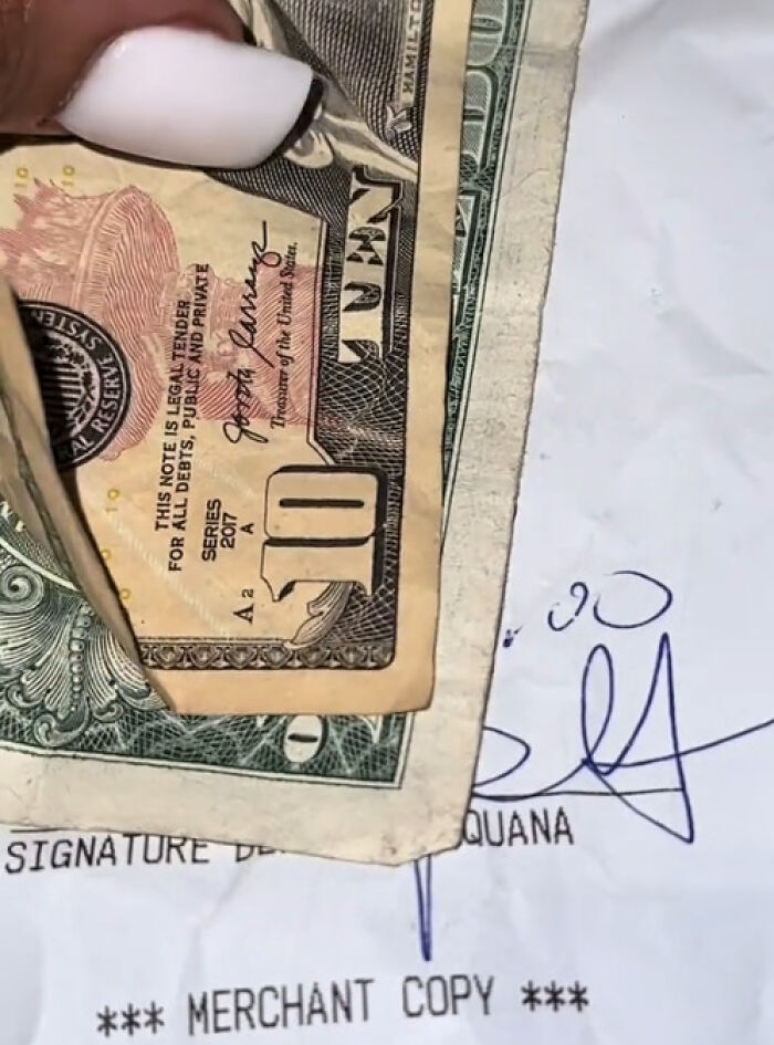 Internet Sides With A Man Who Sneaked Out On A Date Who Ate 48 Oysters As An Appetizer