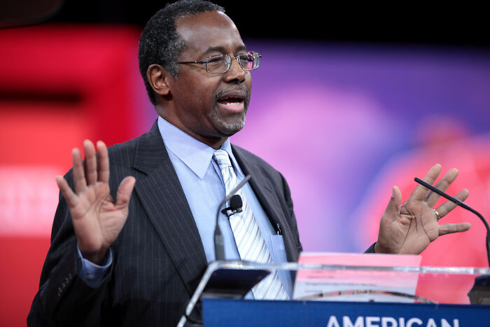 “What’s The Biggest Example Of ‘Genius’ To ‘Idiot’ There Has Ever Been?” (22 Answers)