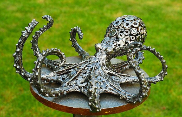 A sculpture of an octopus