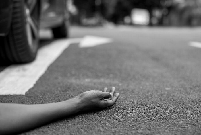 human hand on the ground