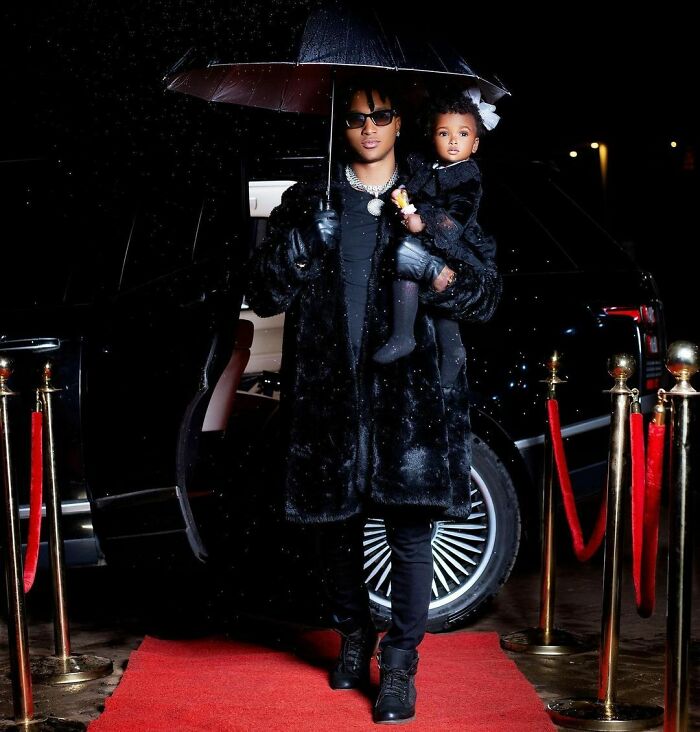 People Online Are Baffled After Mom Boasts About Her 2-Year-Old Being The World’s Youngest CEO People Online Are Baffled After Mom Boasts About Her 2-Year-Old Being The World’s Youngest CEO