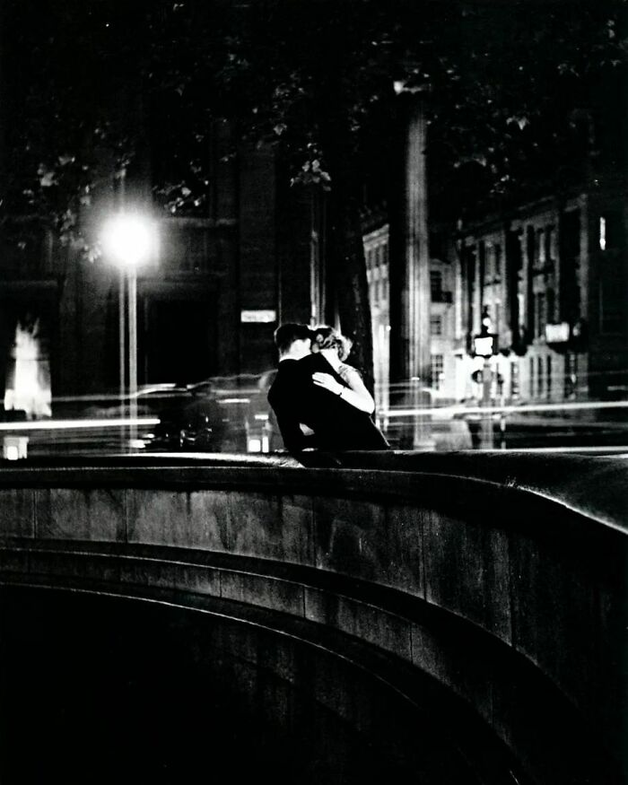 Trafalgar Square, London, UK, 1950. Photo By Izis