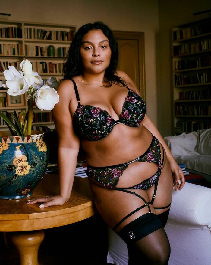 Victoria&rsquo;s Secret Wants $7 Billion Annual Sales Back, Drops &ldquo;Woke&rdquo; Rebranding