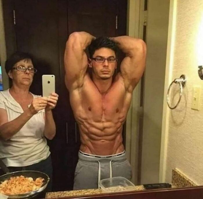 30 Random Images That Are Too Hard To Ignore, As Shared On This Instagram Page