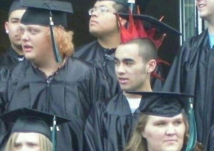 30 Random Images That Are Too Hard To Ignore, As Shared On This Instagram Page