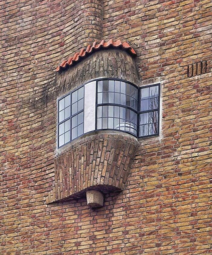 30 Intentional And Accidental Pieces Of Art That People Have Found All Over The World (New Pics)