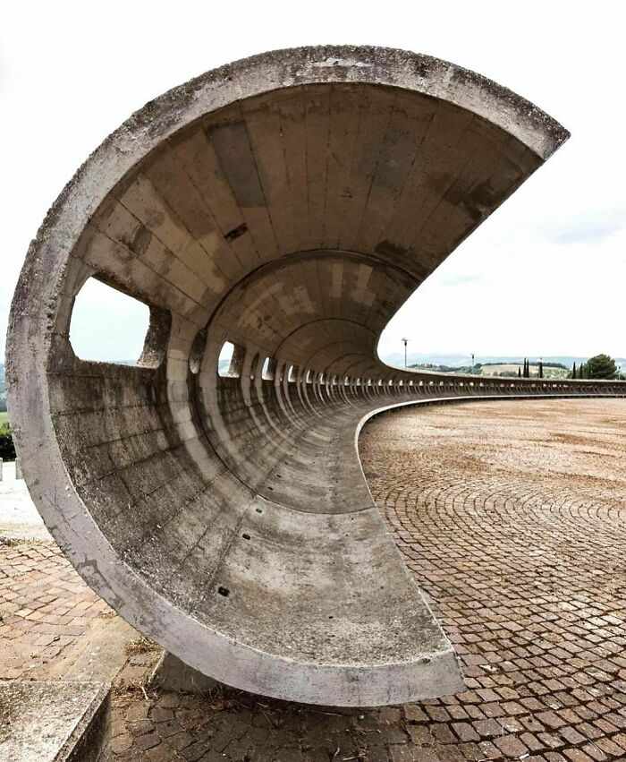 30 Intentional And Accidental Pieces Of Art That People Have Found All Over The World (New Pics)