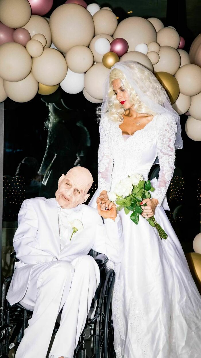 Kate Beckinsale And Friend As Anna Nicole Smith And J. Howard Marshall