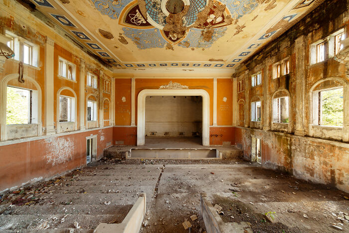 House Of Culture, Georgia