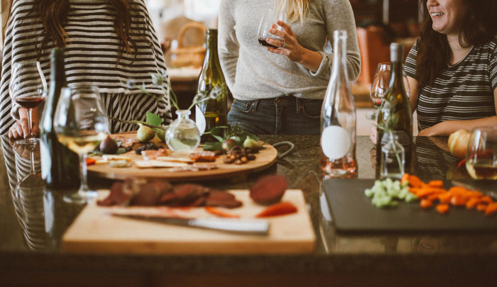 &ldquo;I Don&rsquo;t See Why It Was A Big Deal&rdquo;: Woman Asks If She Was Wrong To Not Follow Hen Party Dress Code