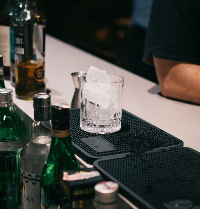 A glass with ice cubes 