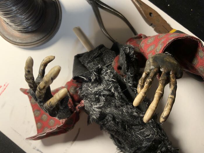 How I Turned A Fake Pumpkin Into A Whimsical Halloween Character (19 Pics)