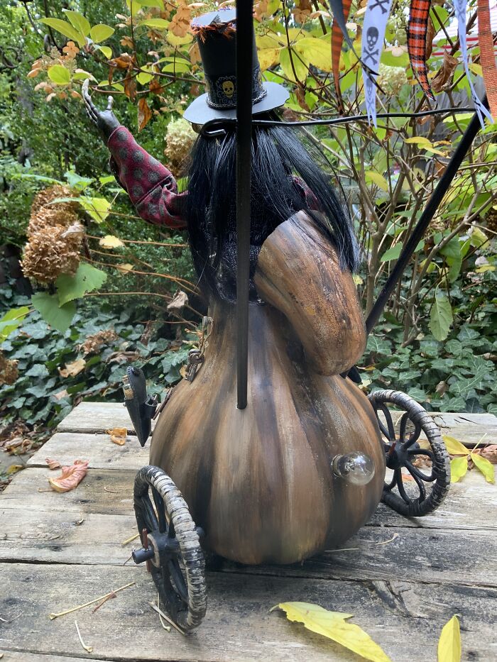 How I Turned A Fake Pumpkin Into A Whimsical Halloween Character (19 Pics)