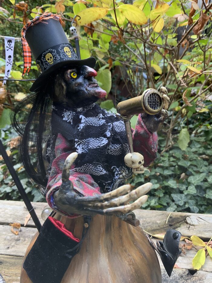 How I Turned A Fake Pumpkin Into A Whimsical Halloween Character (19 Pics)