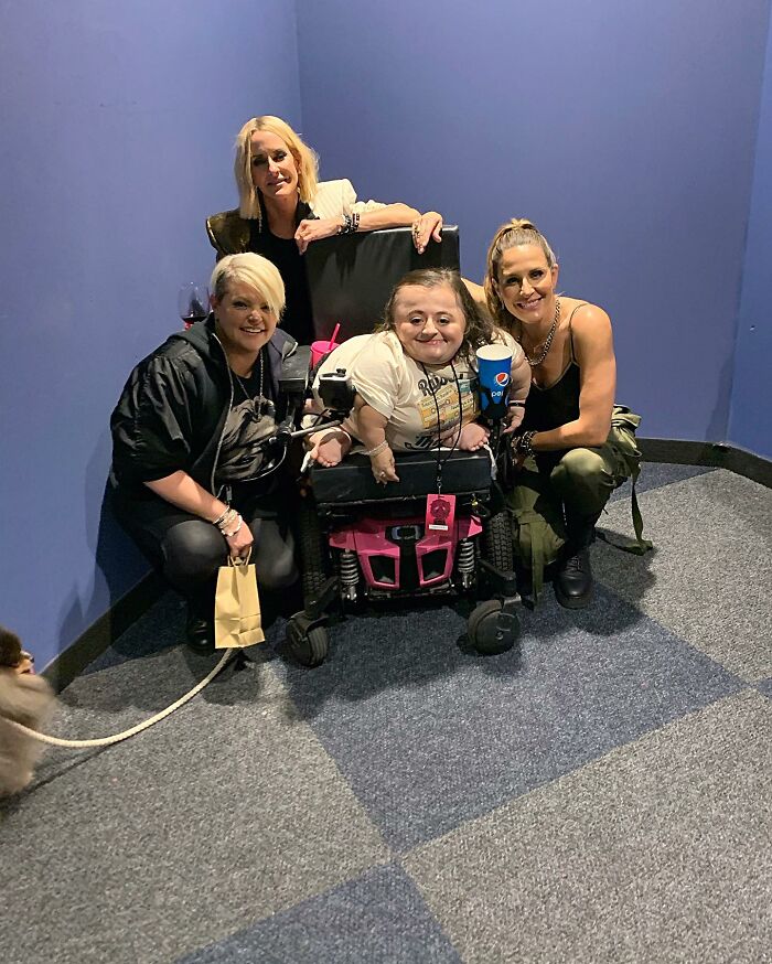 This Resilient Woman Became A Beauty Influencer Despite Her Disability This Resilient Woman Became A Beauty Influencer Despite Her Disability