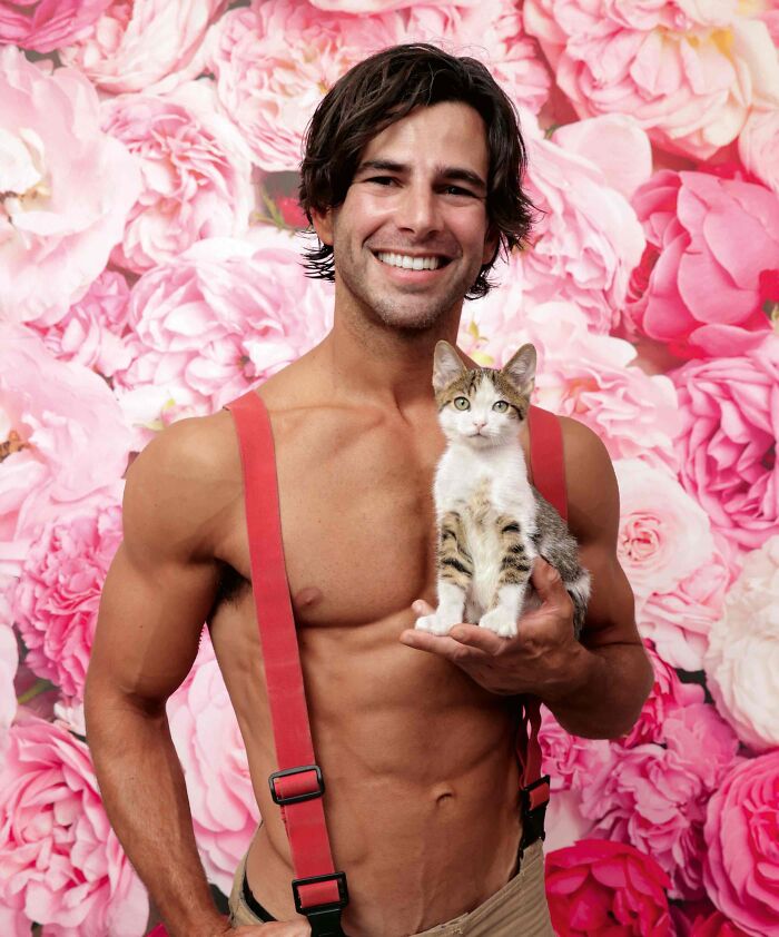 Australian-Firefighters-Charity-Animals-Calendar-2024